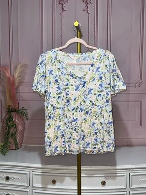 Lauren Conrad Floral Scalloped Sleeve Floral Cottage Blouse